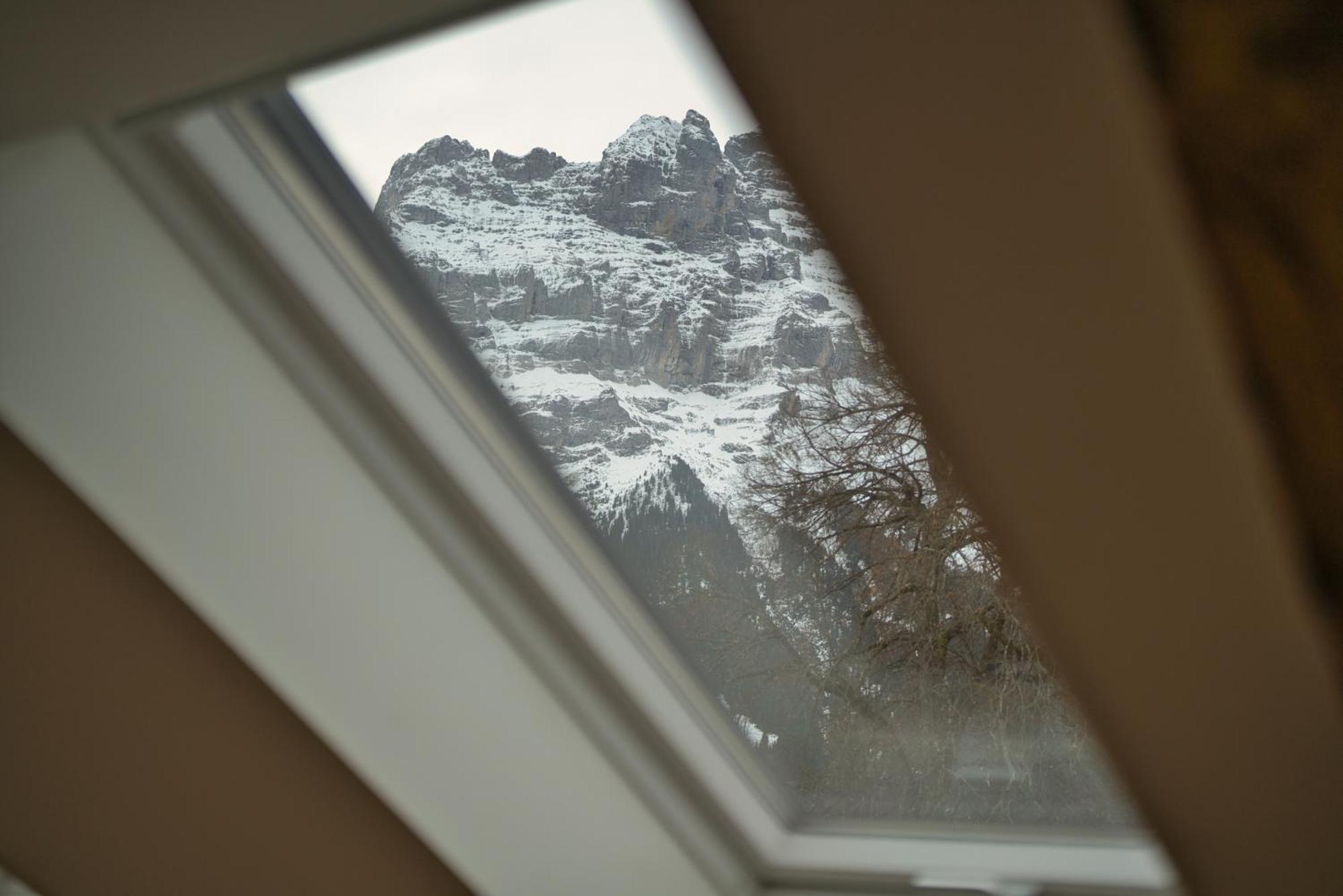 Eiger View Alpine Lodge Гринделвалд Екстериор снимка