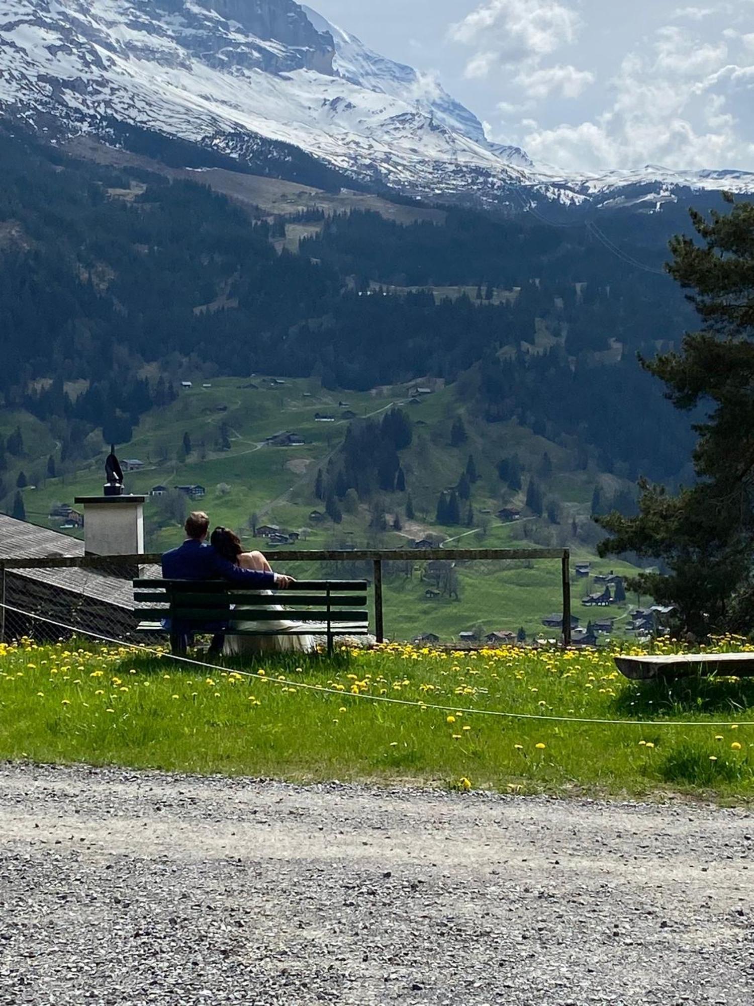 Eiger View Alpine Lodge Гринделвалд Екстериор снимка